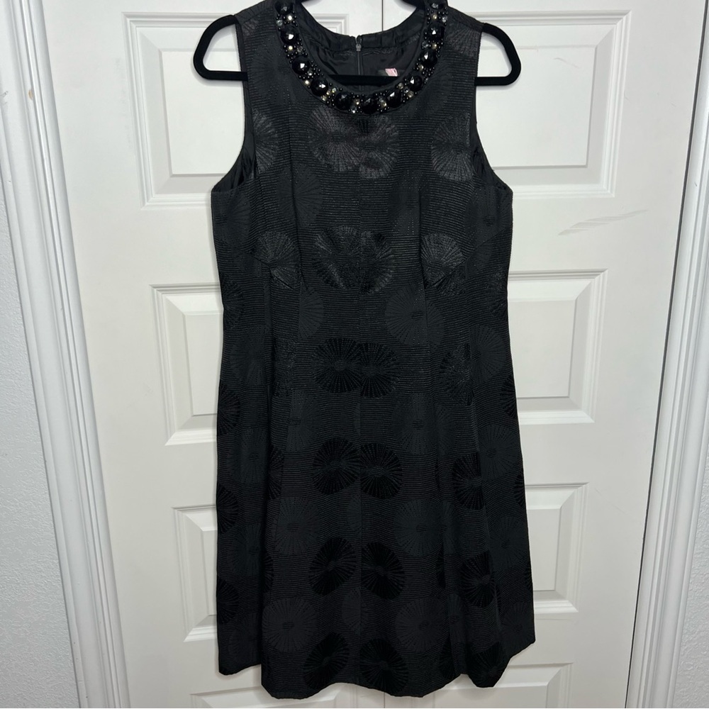 Adrianna Papell Embellished Sleeveless Dress – Black – Size 14